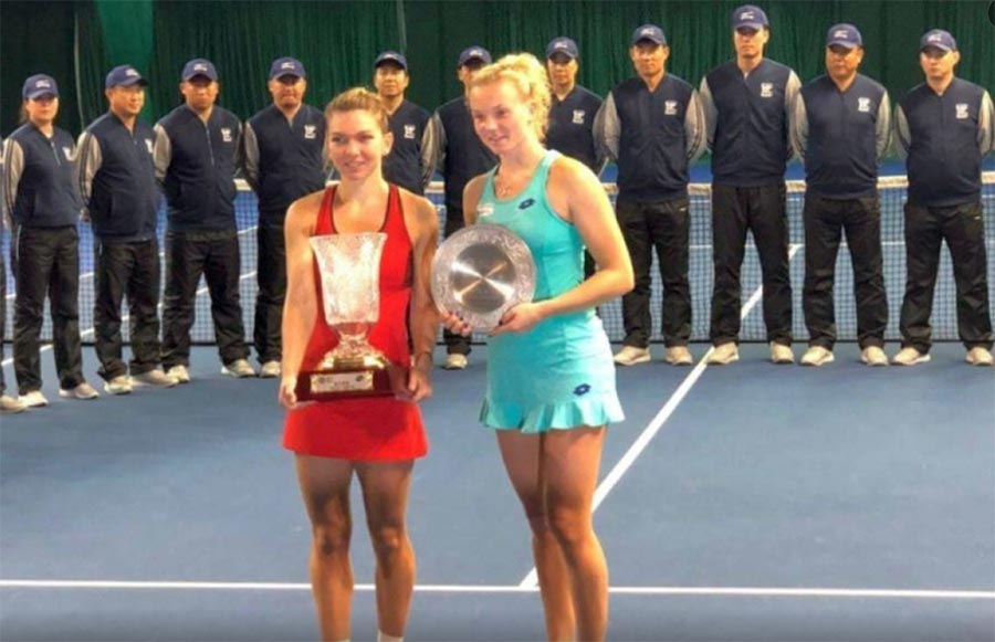 Simona Halep câștigă turneul de la Shenzen într-o sală fără spectatori