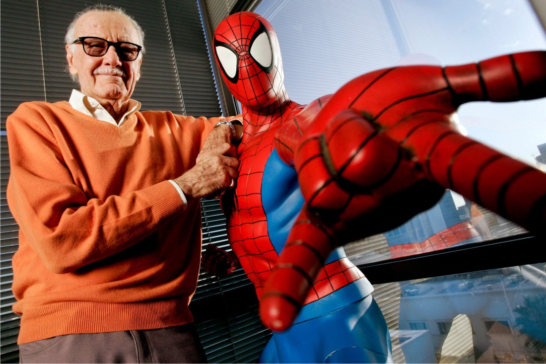 Producătorul şi scriitorul de benzi desenate, Stan Lee, a murit