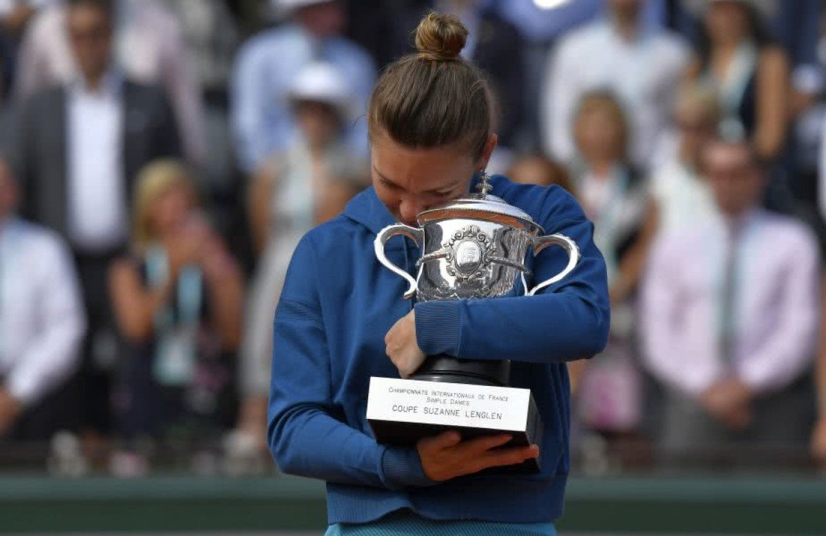 Simona Halep câştigă primul Grand Slam din carieră